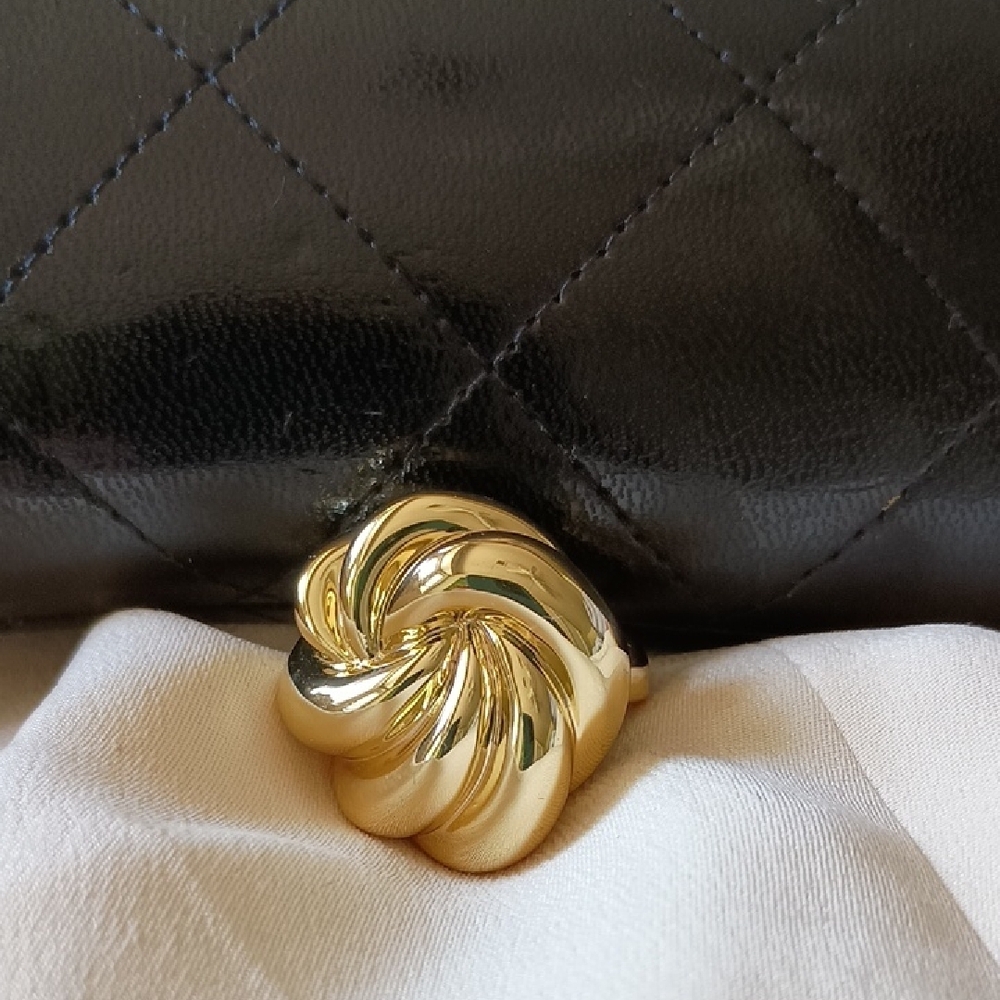 RFM Gold Knot Oversized Ring